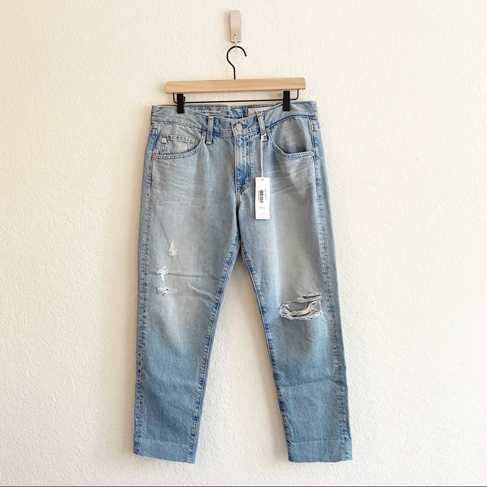NWT AG The Ex-Boyfriend Slim Fit Destroyed Jean 29
